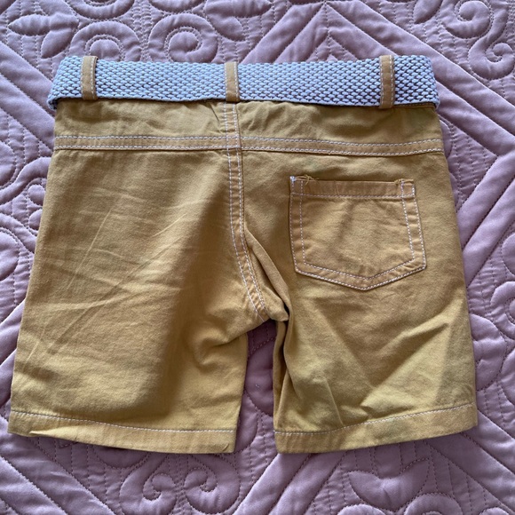 Boys stylish short - Picture 2 of 2